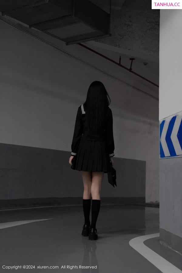 [XiuRen]高清写真图 2024.02.06 No.8080 杨晨晨Yome 美腿性感